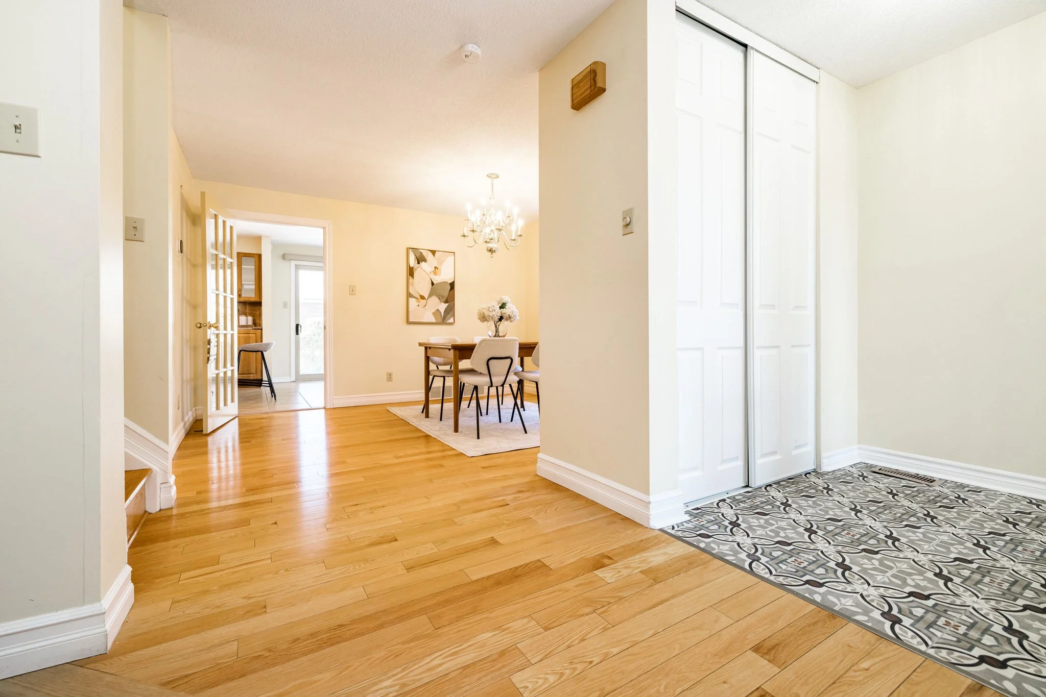 6096 Meadowhill_018.jpg