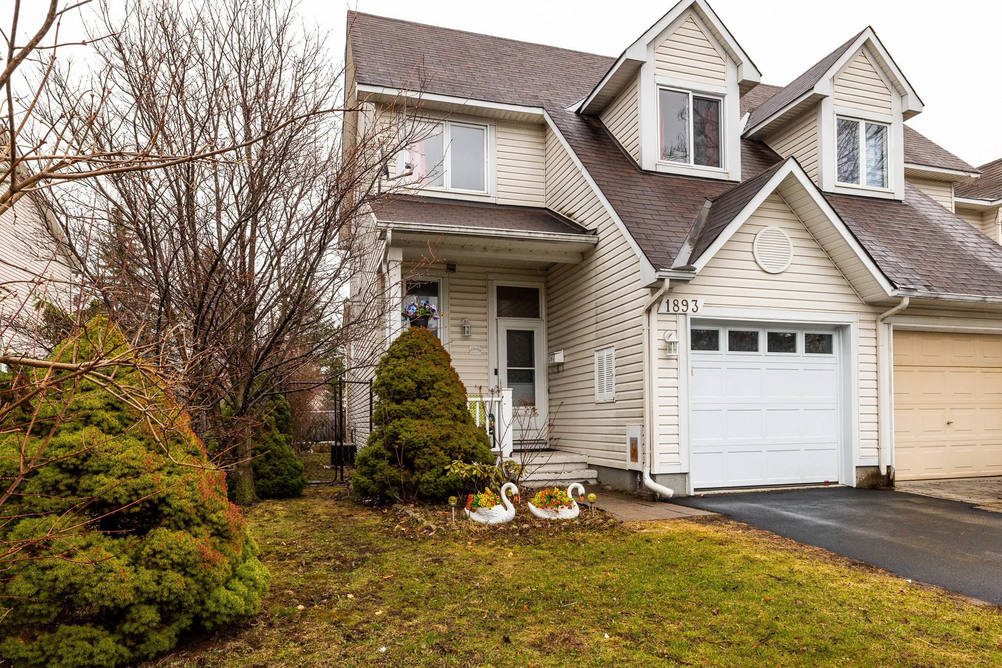 1893 Hennessy_002.jpg