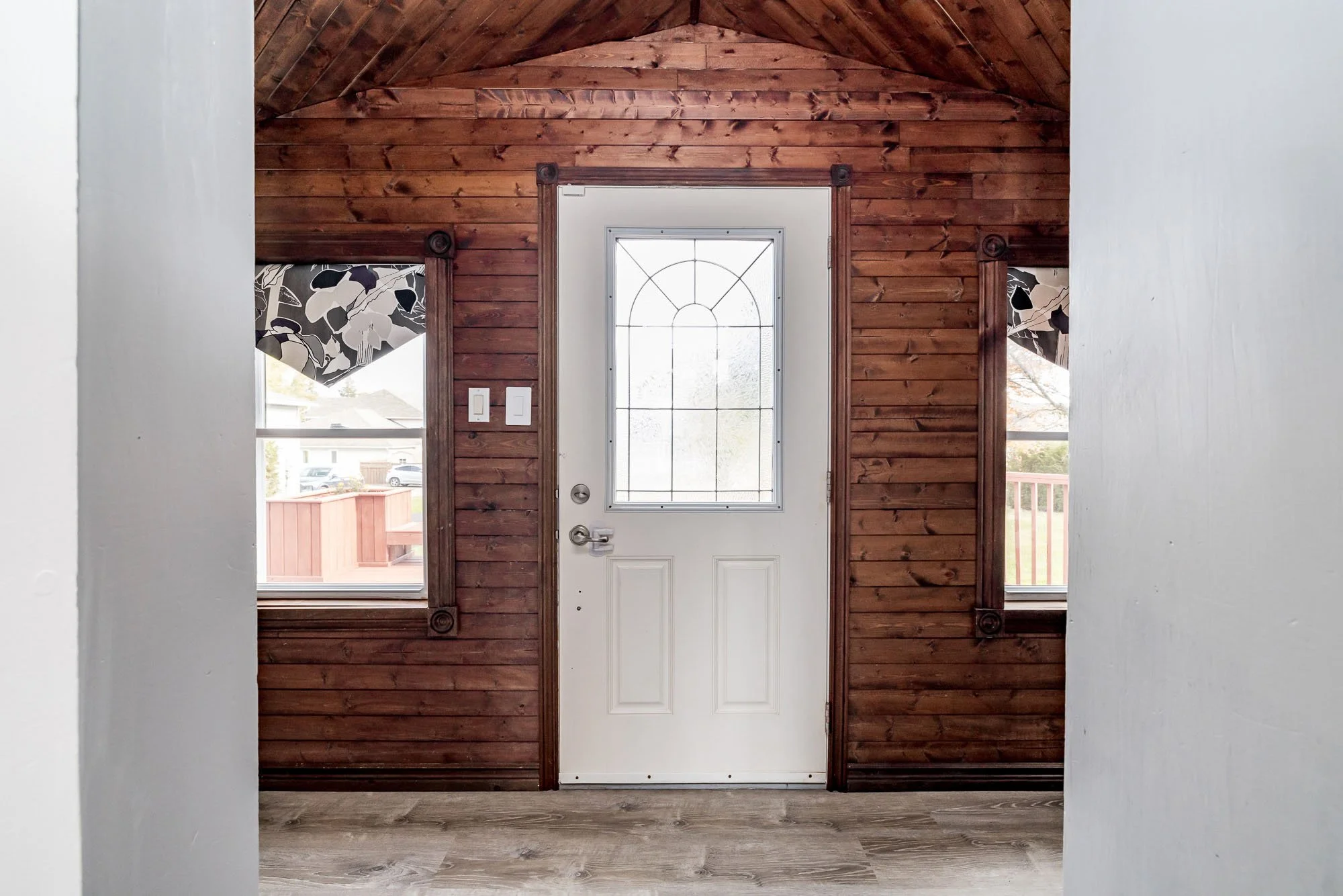 294 Dumbrille__017.jpg