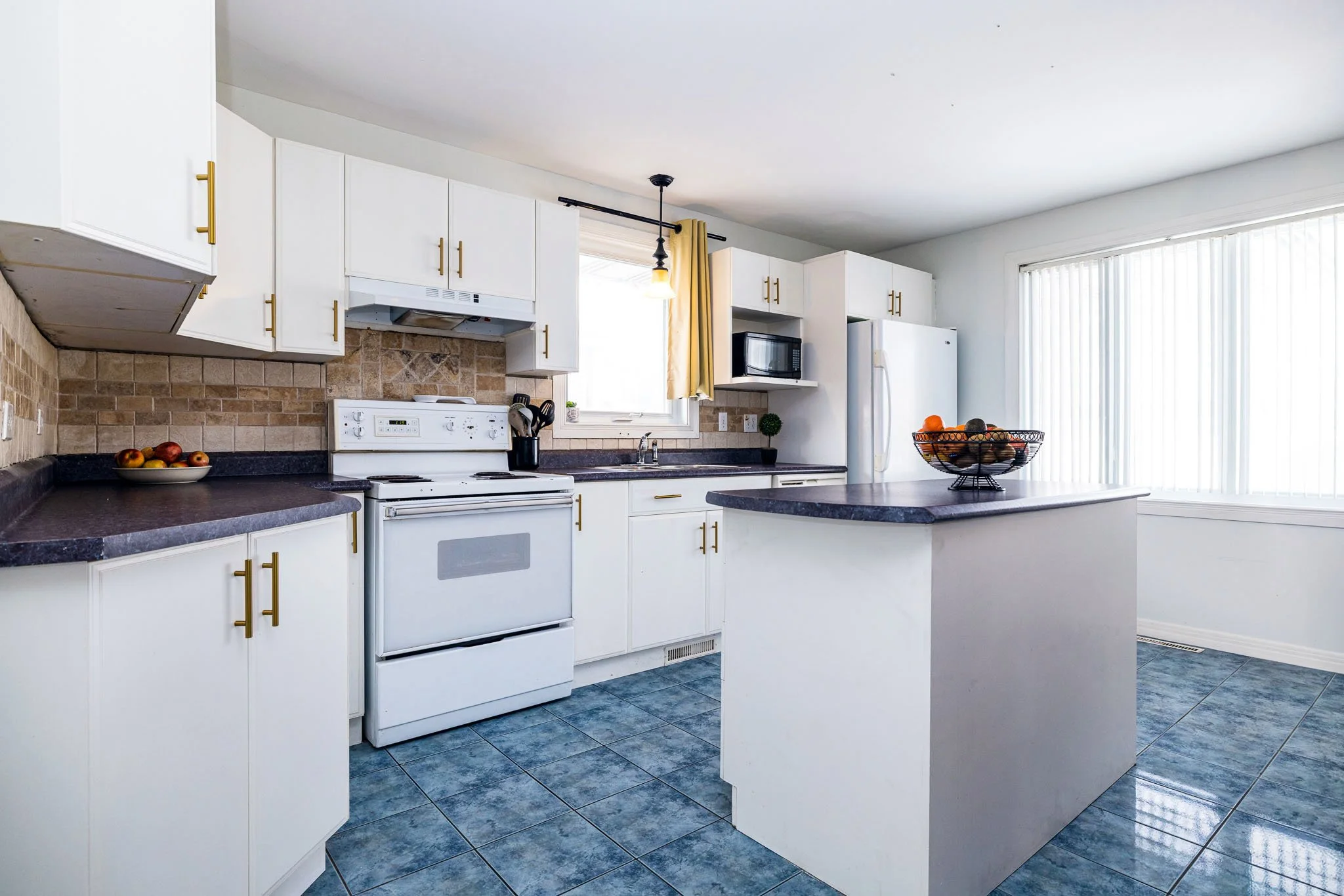 1052 Notre Dame_012.jpg