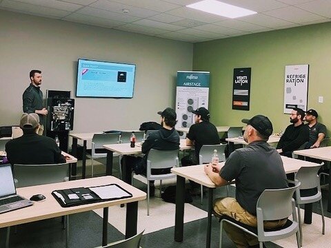 Here&rsquo;s our dedicated team learning about new Rinnai tankless water heaters hitting the market this year. Thank you Master Group for hosting our crew yesterday!

@rinnai.canada @legroupemaster 

#goodgradeplumbing #rinnai #mastergroup #learnings