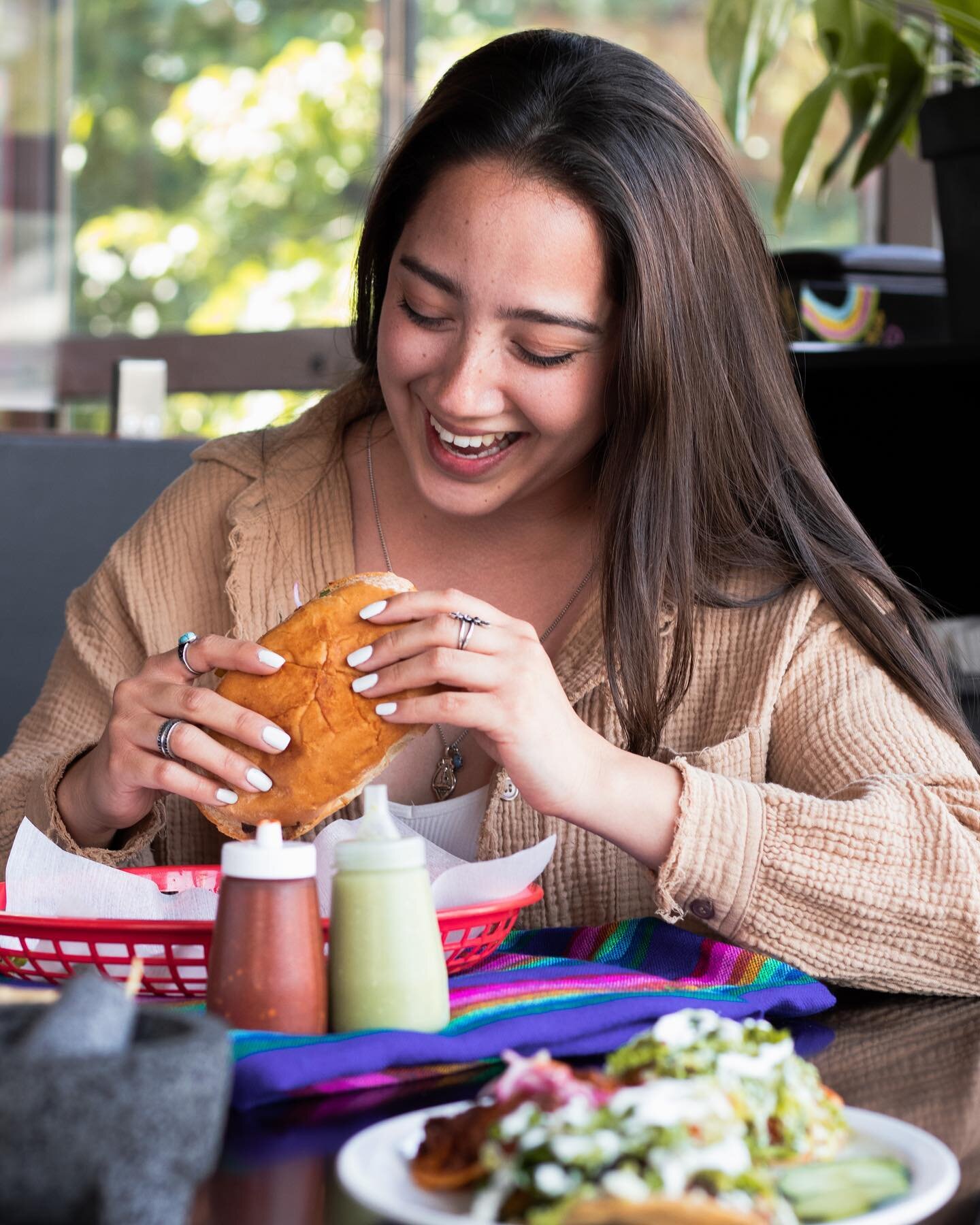 Delicious Food = Happy Customers ❤️🌮🍽️
.
.

#restaurant #food #foodie #foodporn #instafood #foodlover #dinner #bar #foodphotography #vancouver #mexican #tacos #lunch #kitsilano #chef #foodblogger #cafe #love #hotel #foodies #tasty #pizza #wine #eat