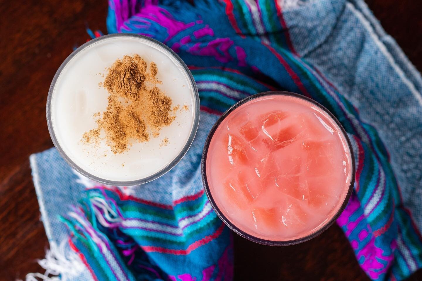 Horchata vs Fresa 🍓 
 
Which one are u drinking?👇🏼
