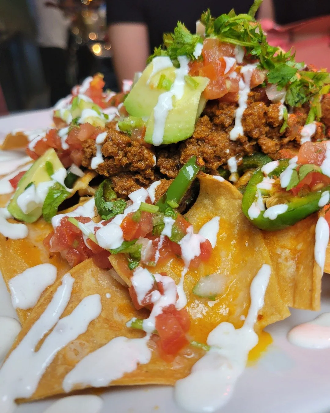 weekend nachos 🔥 

#vancouvereats
#vancityfood
#vancouverfood
#mexicanfood
#nachos
#vancouverrestaurants
#yvrfoodie
#yvr