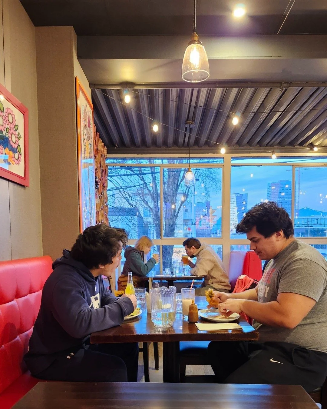 Heads up Kitsilano!

This Saturday our kitchen will stop regular service at 5 PM as we prepare for a private event starting at 6 PM.

Join us earlier in the day for your Mexican favourites 🌮 

#kitsilano 
#vancouvereats 
#vancouverrestaurants 
#mica