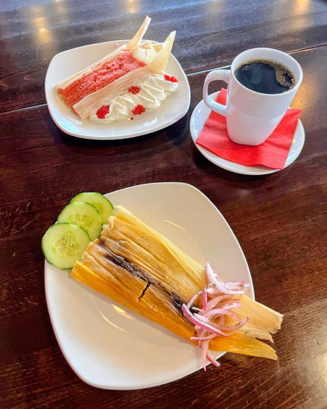 Tamales Friday 🫔

savoury or sweet
pair it with caf&eacute; de olla ☕

a traditional way to start the weekend

#tamales 
#mexicanfood 
#yvreats 
#vancouvereats 
#vancouverfoodie 
#eatlocal