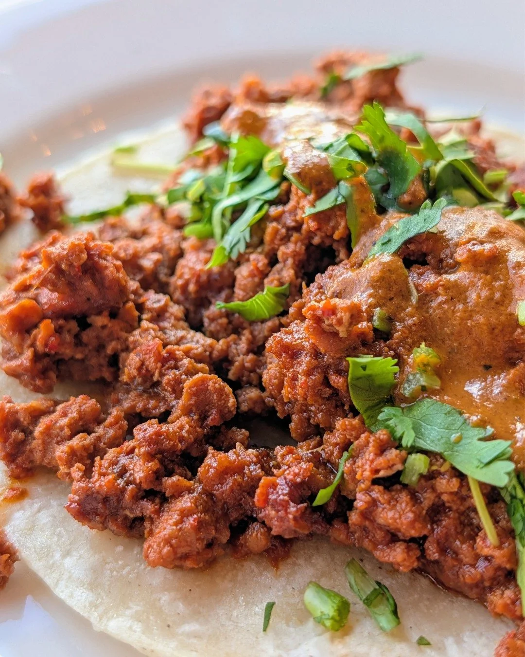 taco de chorizo 🌮

our chorizo is made in house
full of flavour served on warm corn tortillas

see you for lunch ✨

#tacotuesday 
#chorizo 
#madeinhouse 
#yvreats 
#vancouvereats