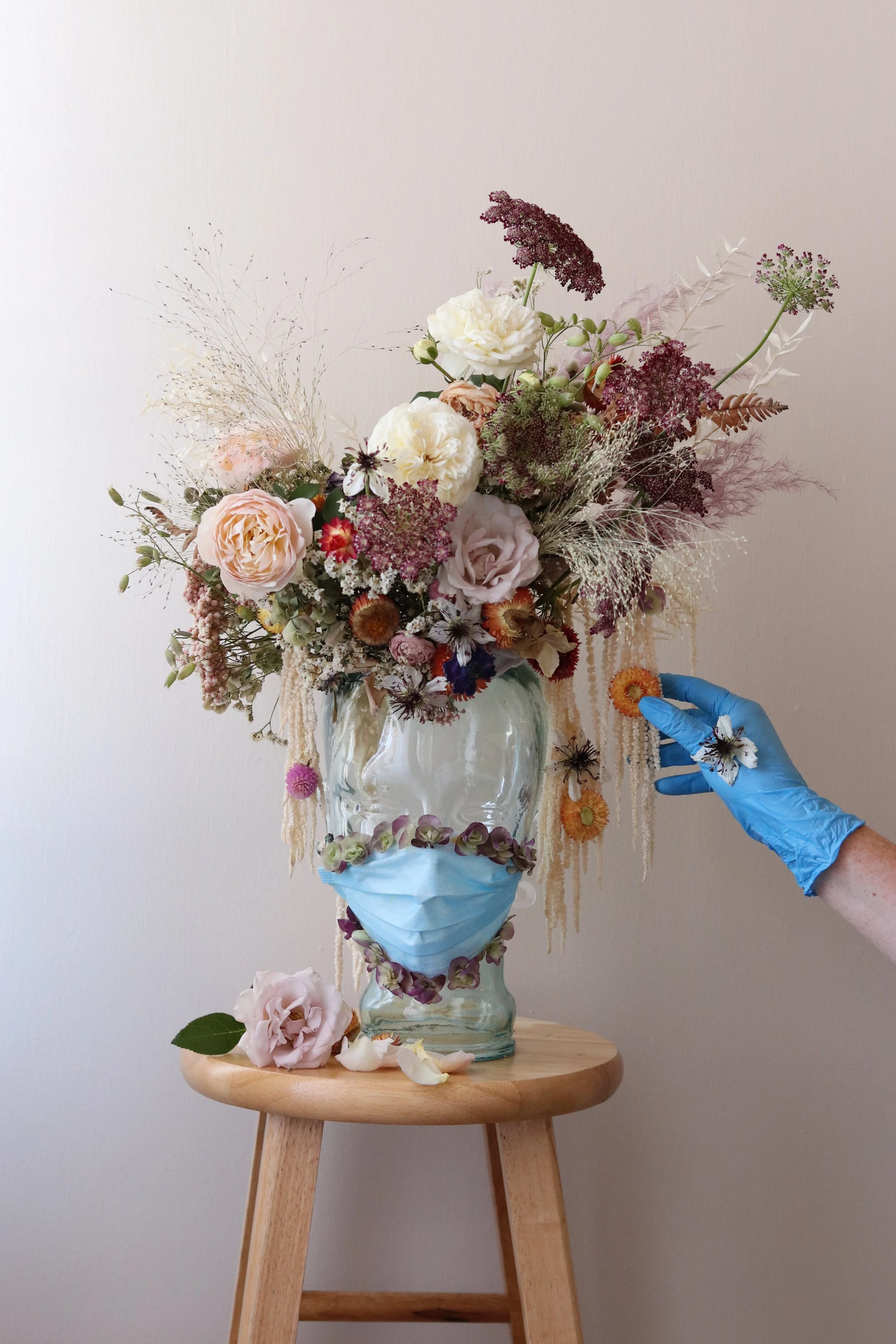 Floral gloves and mask