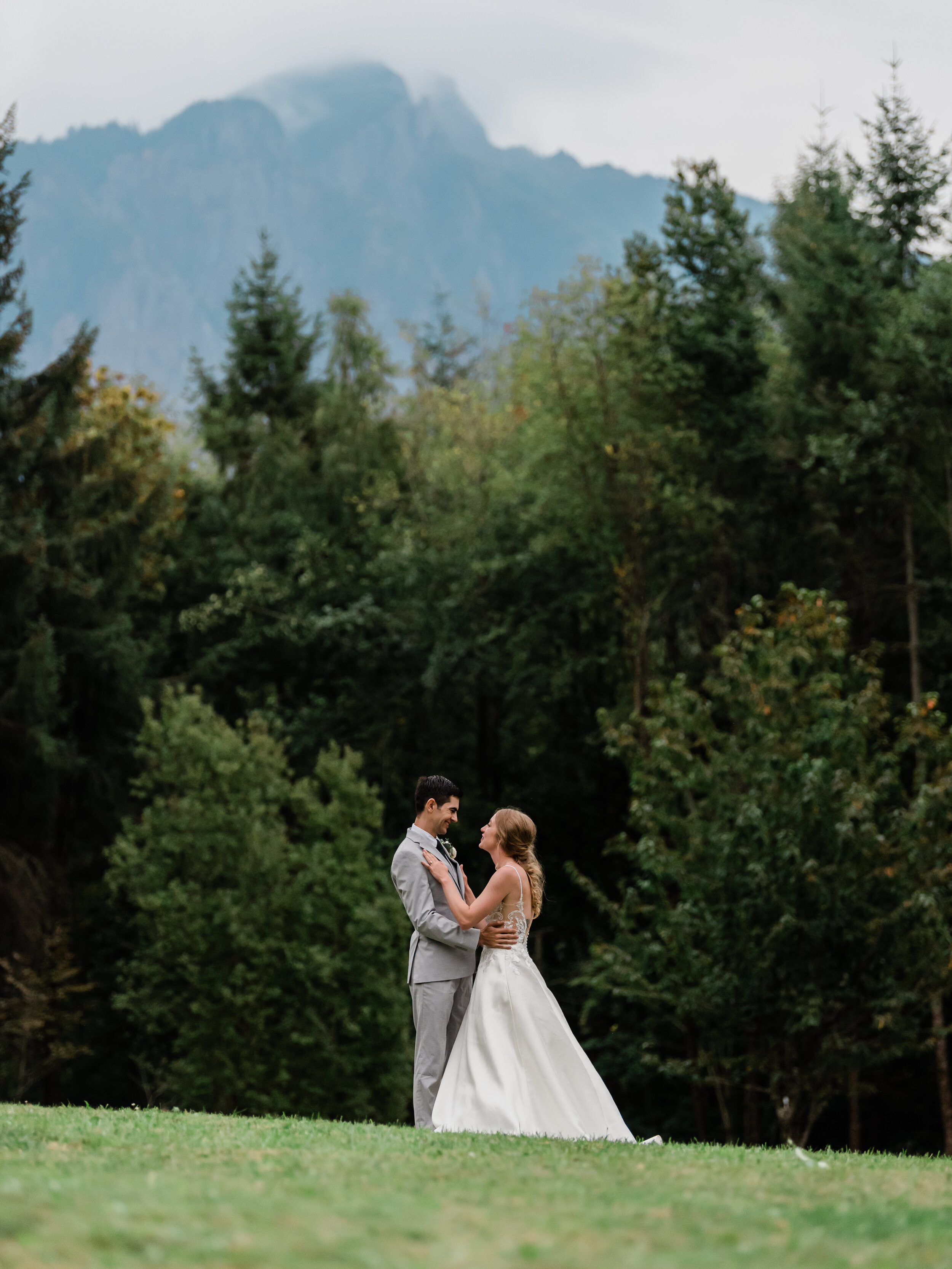 Issaquah Wedding - Backyard wedding - Leigh and Kali -  (1338).jpg