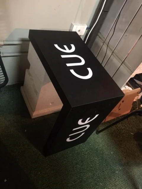 Cue