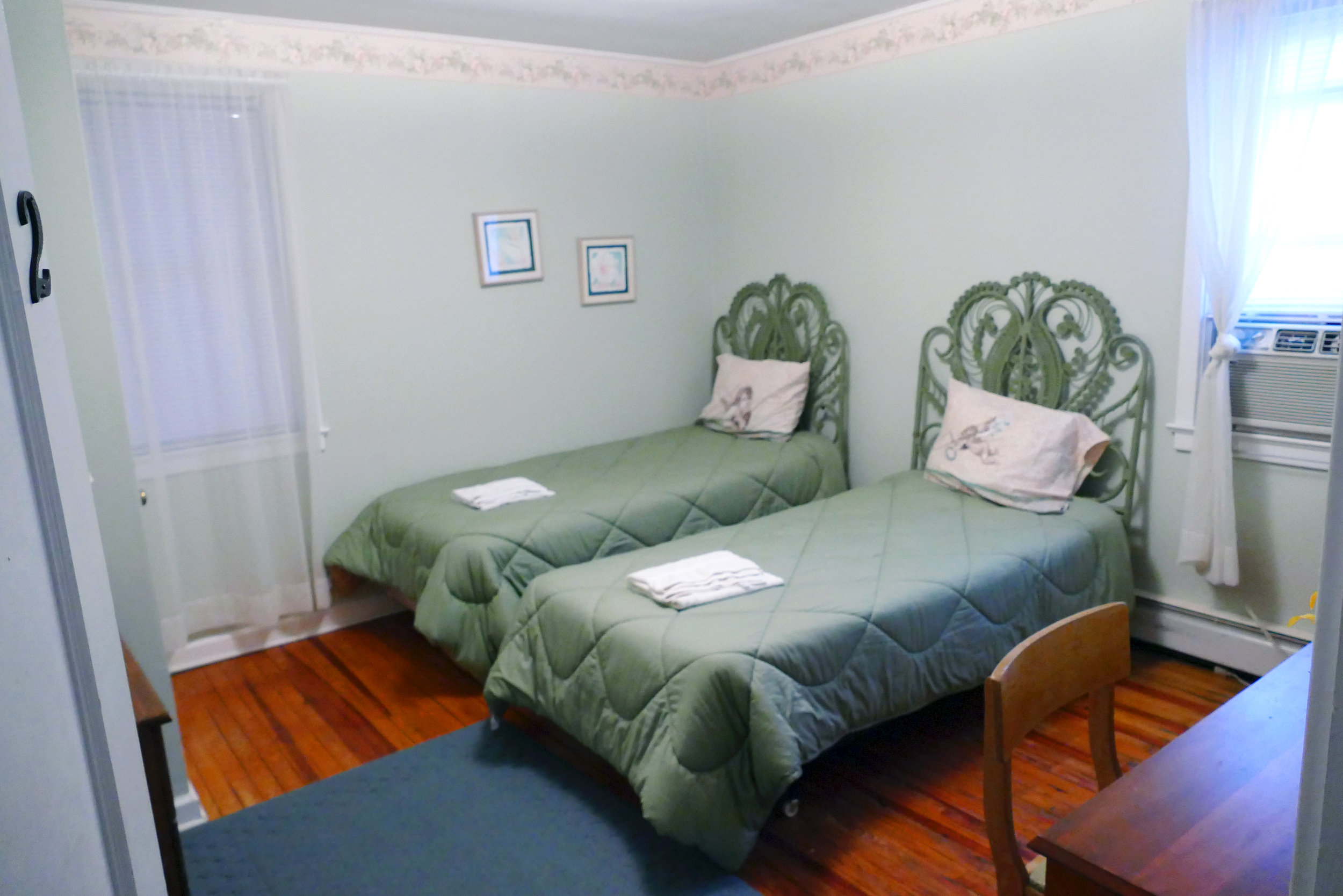 Guest House Room 3.jpg