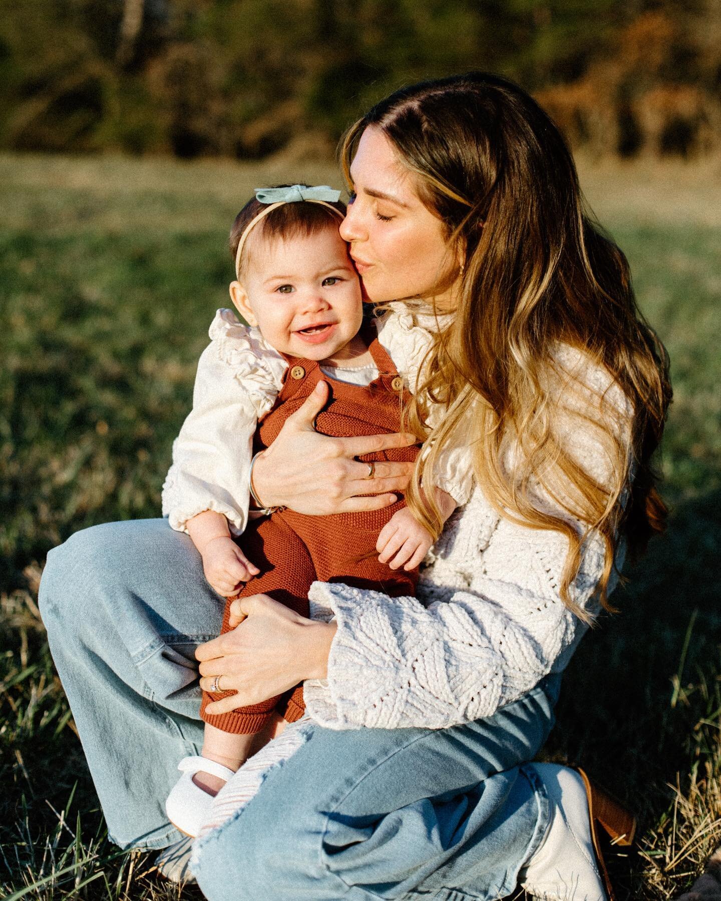 This family is uncommonly beautiful 🥰😍

Booking family sessions in the DMV, if you&rsquo;re interested dm me💖
