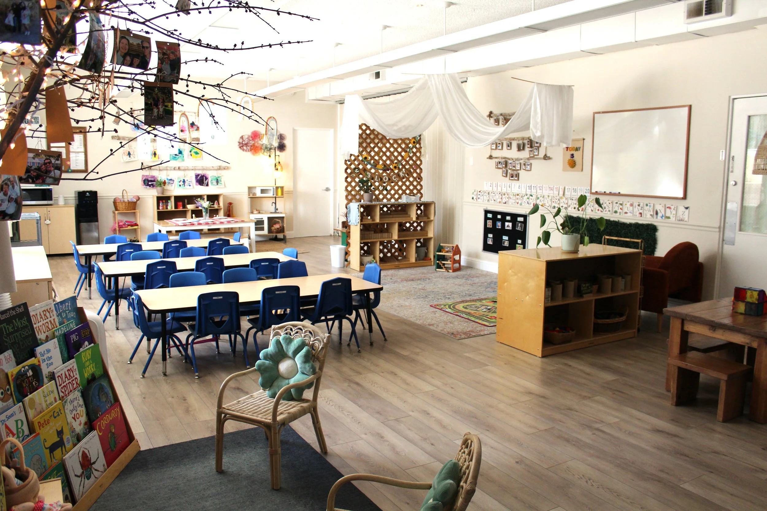 CLASSROOM.jpg