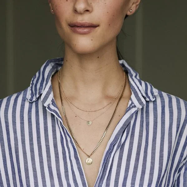 Necklace_Medallion_Signet6.jpg