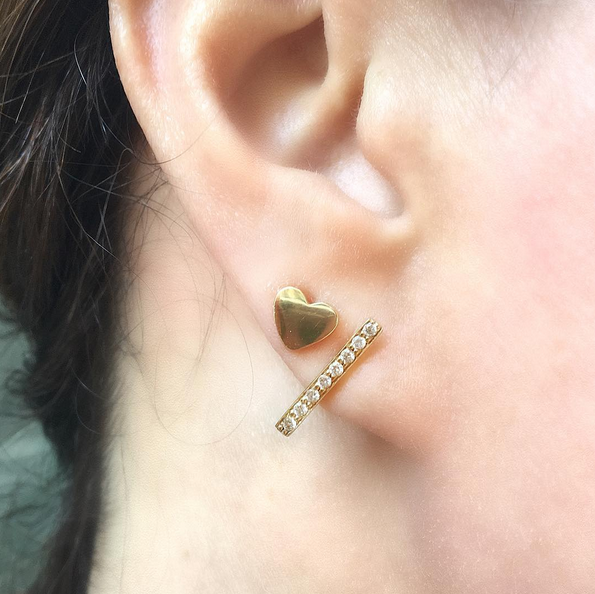 Earrings_Gold_Mini_Heart1.png