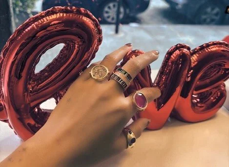 Your forever gift is waiting at Lola. 💙 

#NYCJewelry&nbsp;#FineJewelry #CustomJewelry #StatementJewelry #JewelryAddict