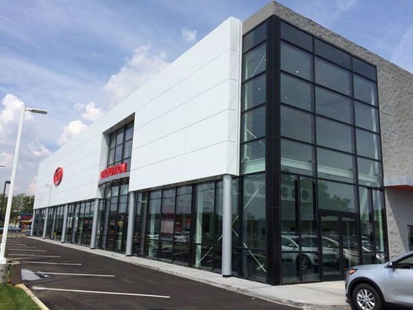 Kia Gallery Dealership, Copiague, NY