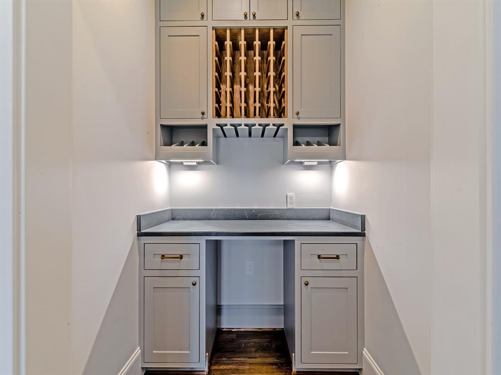 448 butler pantry.jpeg