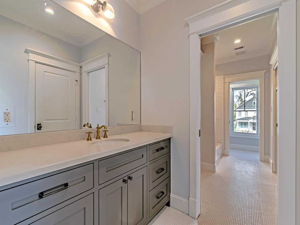 448 guest bath.jpeg