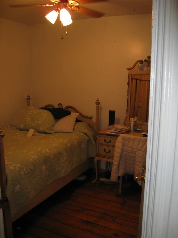 2nd floor back bedroom.JPG