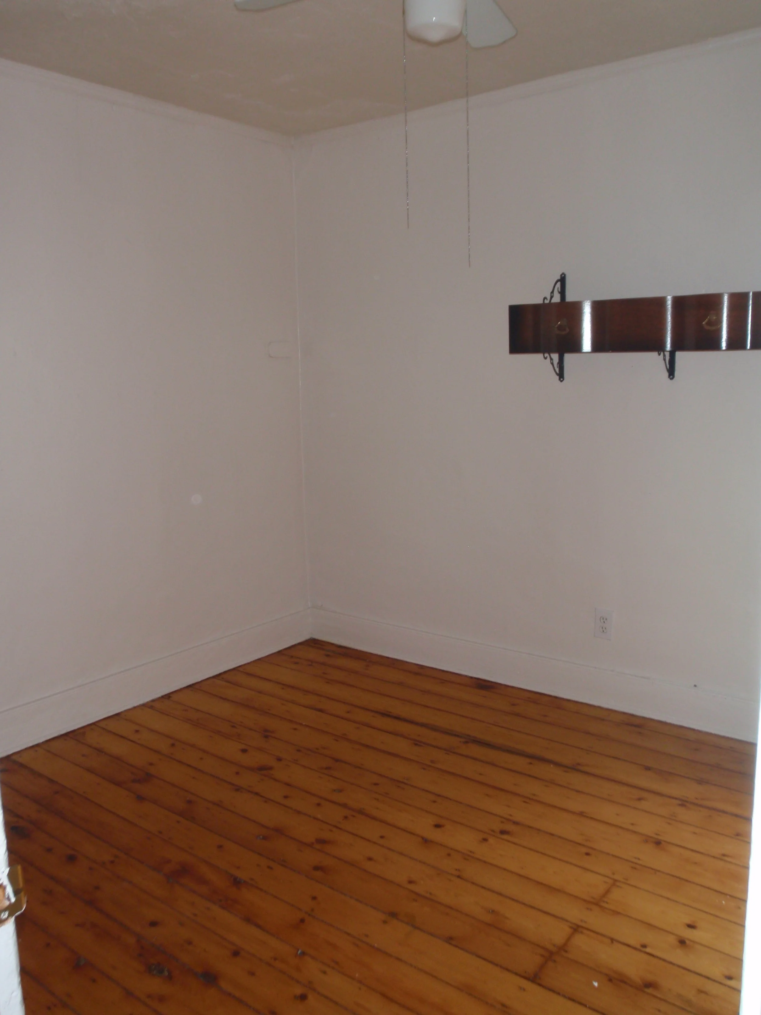2nd floor bedroom 1.jpg