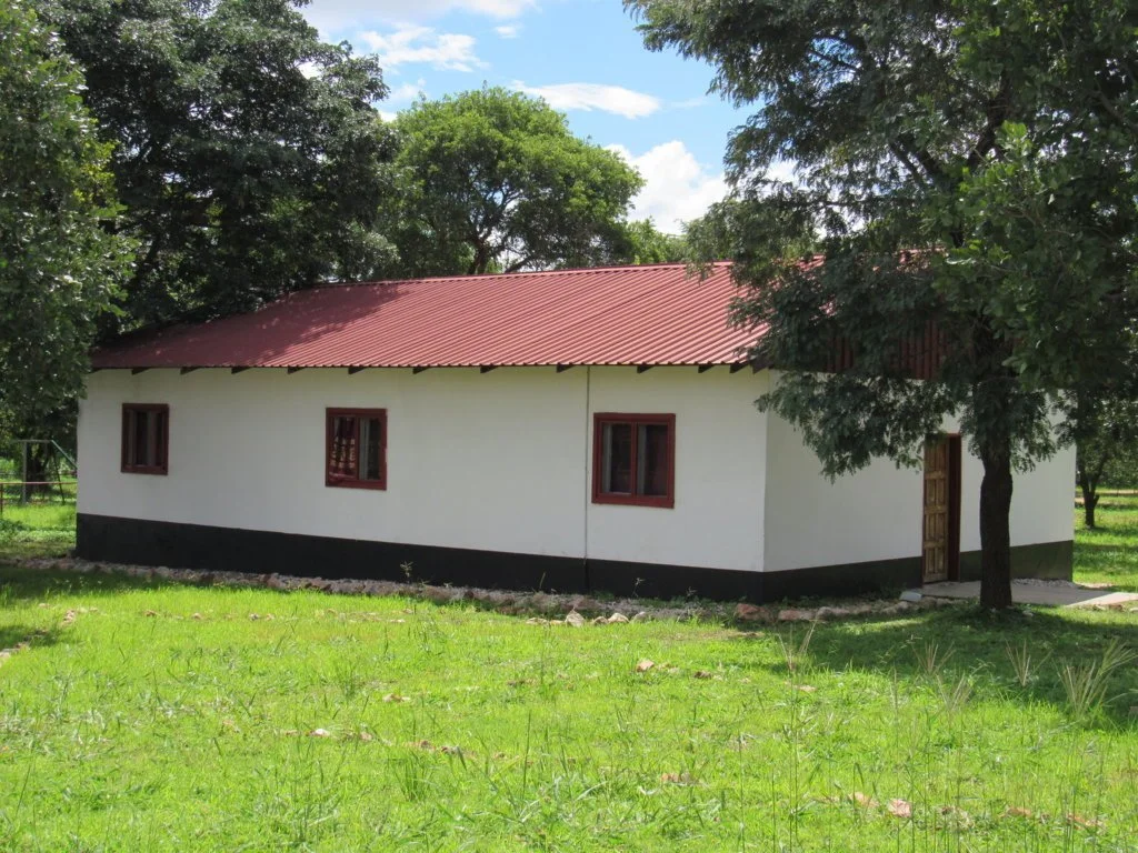 AIU_Building_Classroom 4.JPG