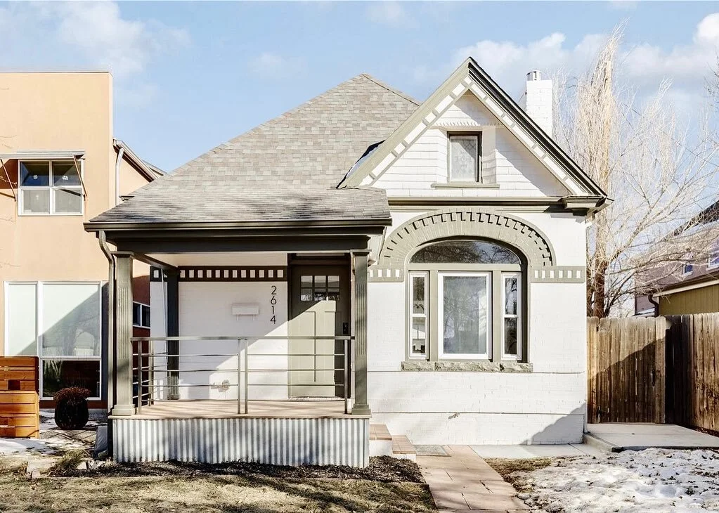 Heyyy 👋 that spring inventory is picking up, and so many pretty houses on the market this week! This 1902 remodeled Victorian is so gorgeous + is a perfect #denverlistingilove!

3 Beds &bull; 2 Baths &bull; 2,168 SF &bull; Whittier, Denver

I love h