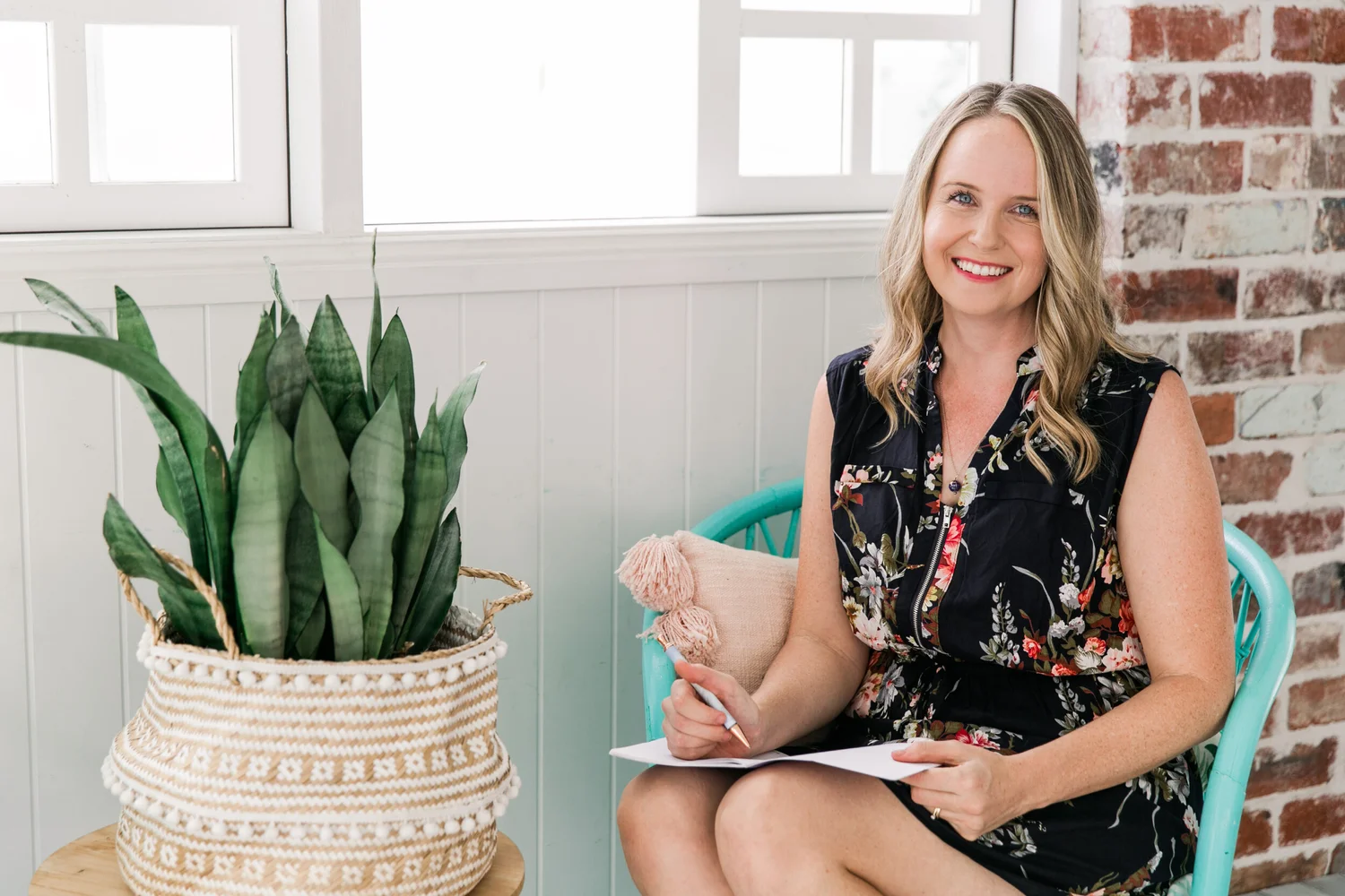 Episode #1 with Naomi Arnold: Pivoting from a Government Career to a Coaching Business