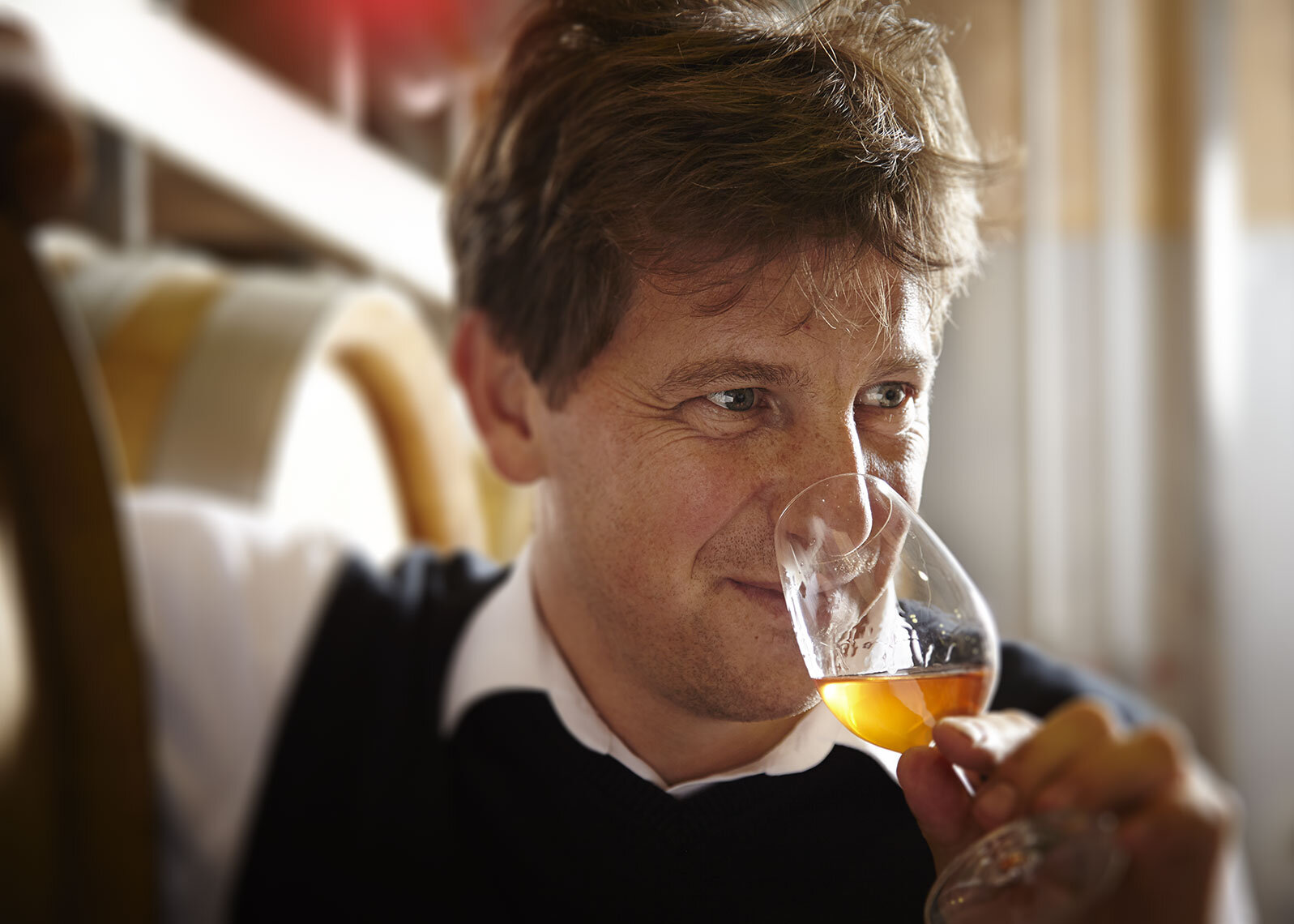 Für die Tourismuskampagne "Tasty Stuttgart" hatten wir das Vergnügen, Jörg Geiger von der Manufaktur Joerg Geiger zu portraitieren. Bekannt für seine Leidenschaft und Expertise in der Verarbeitung von Schwäbischem WiesenObst, schafft er mit außerge