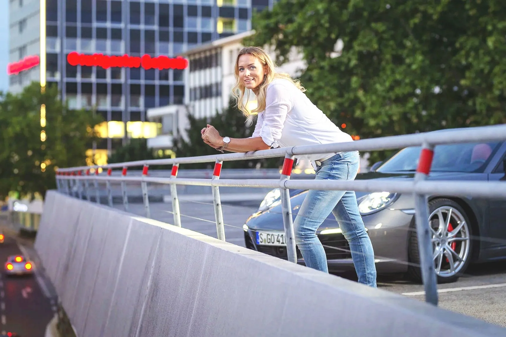 Kim Renkema in Stuttgart für Porsche Magazin