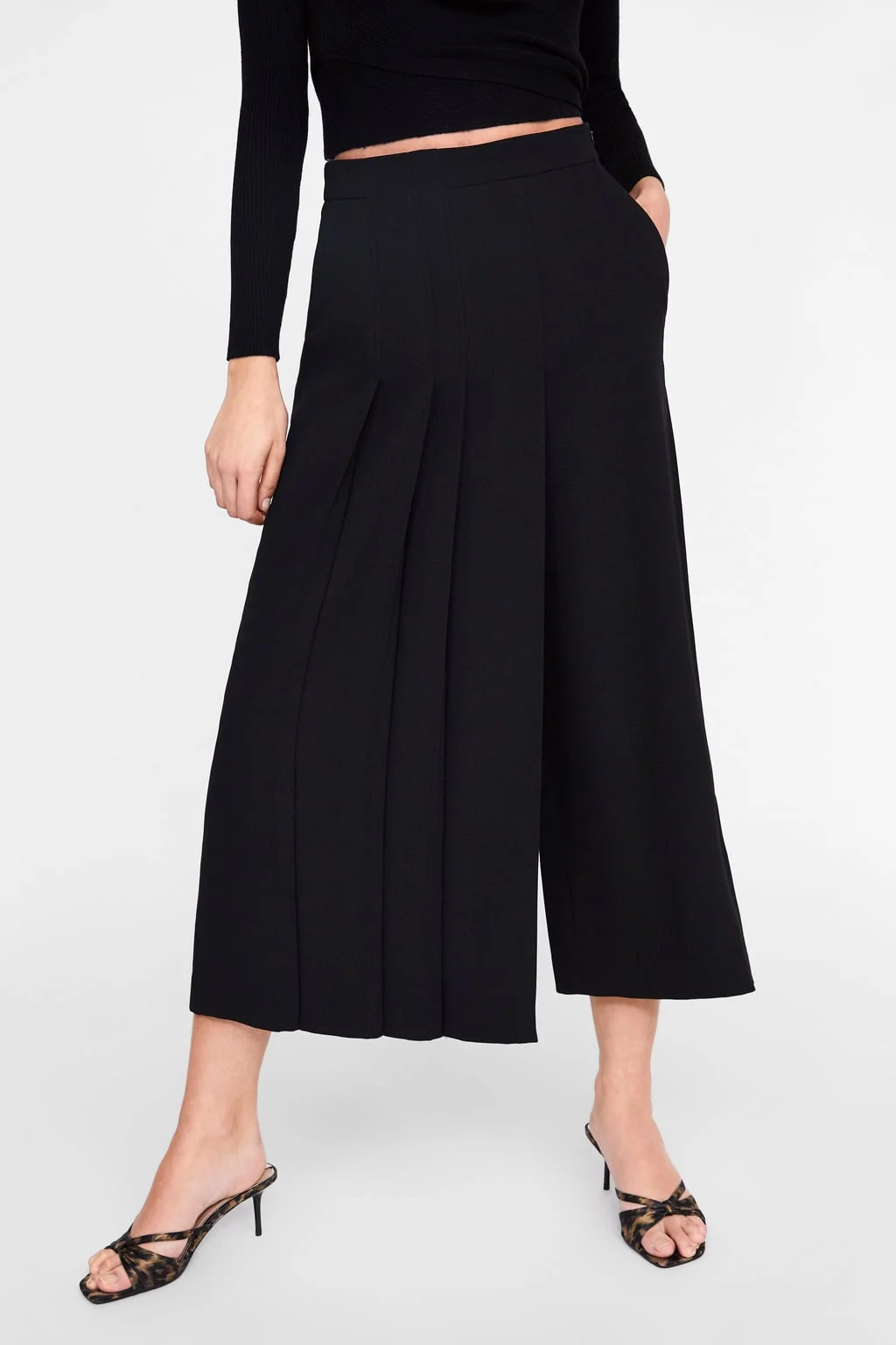 Zara Pleated Palazzo Trousers 69.95 AUD