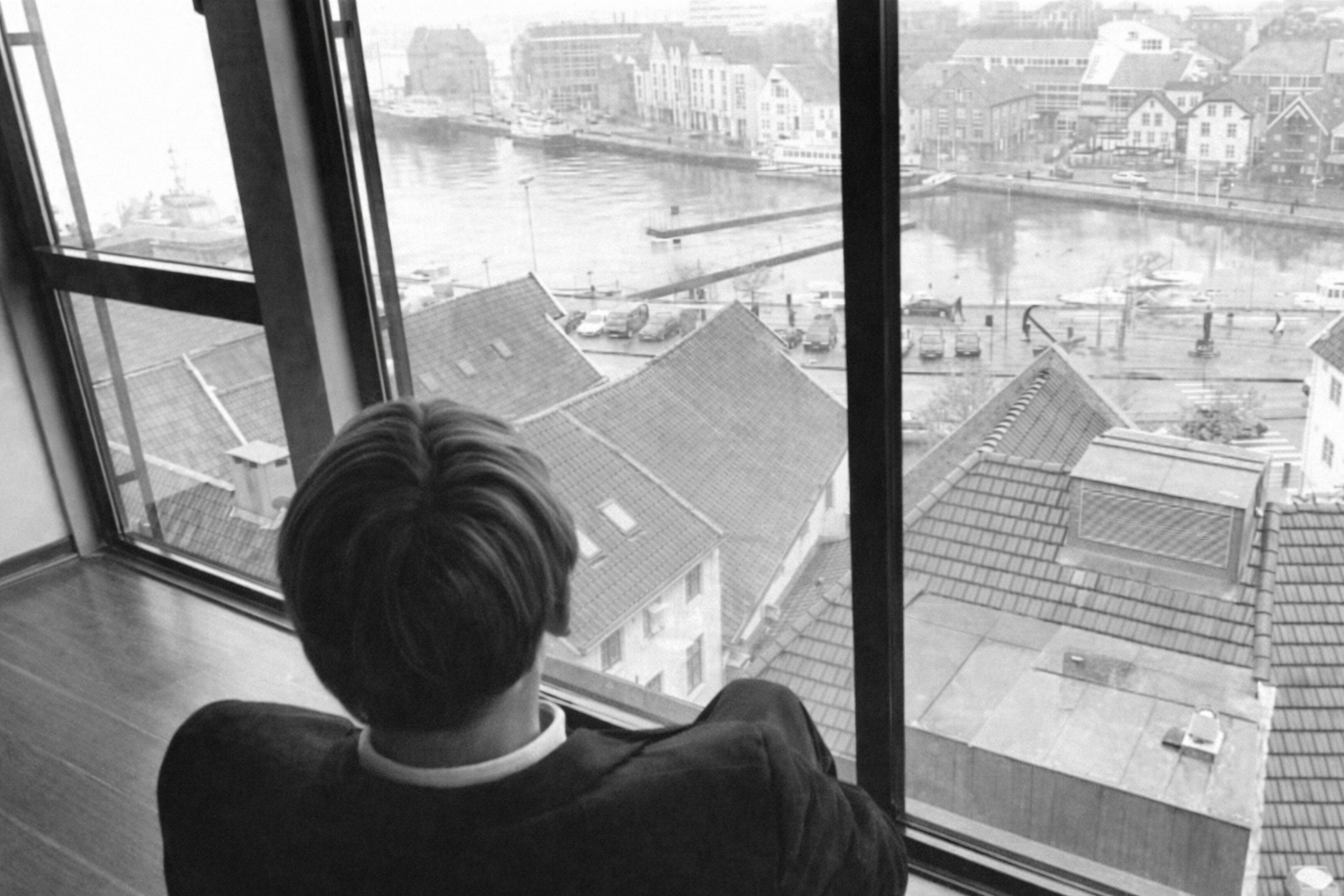 Tveteraas_utenhender .png