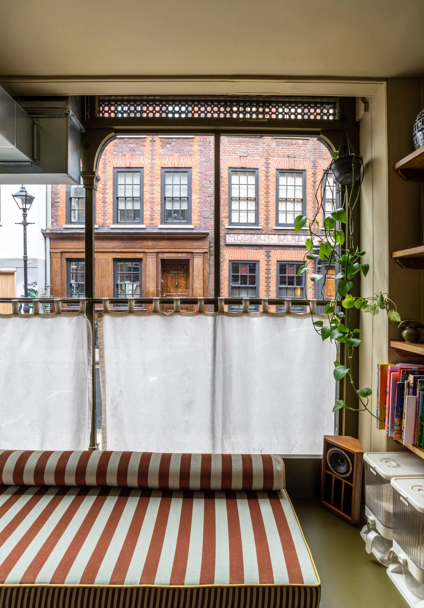 Z He Spitalfields 2026-343 LOW RES.jpg