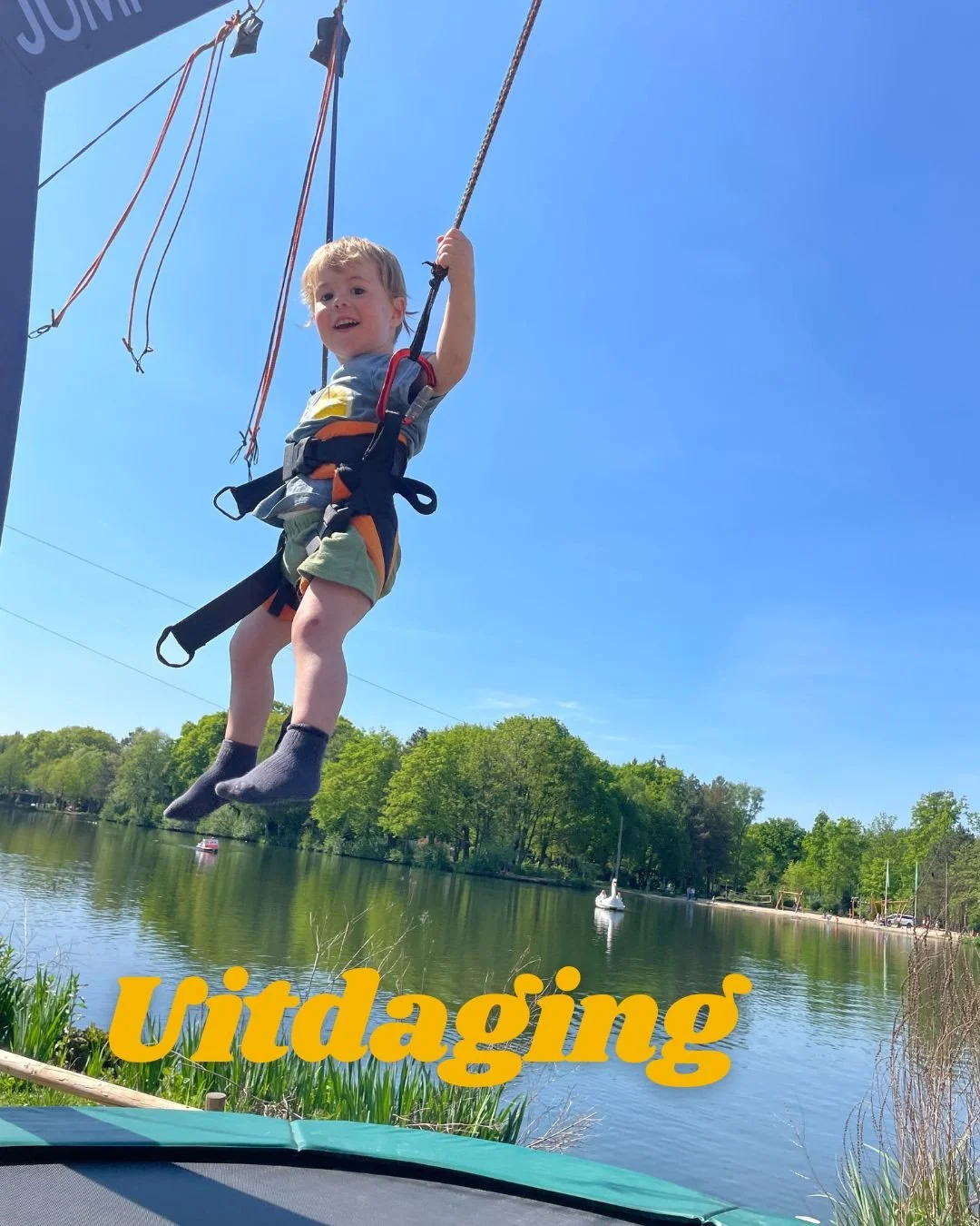 Uitdaging = groeien in vermomming.⁠
Een beetje spannend,⁠
een beetje wiebelig,⁠
en daarna&hellip; trots.⁠
Want kijk eens wat je allemaal al kunt.⁠
⁠
The Coconut Club is coaching voor kids, jongeren &eacute;n ouders, op een leuke en relaxte manier 🌴.