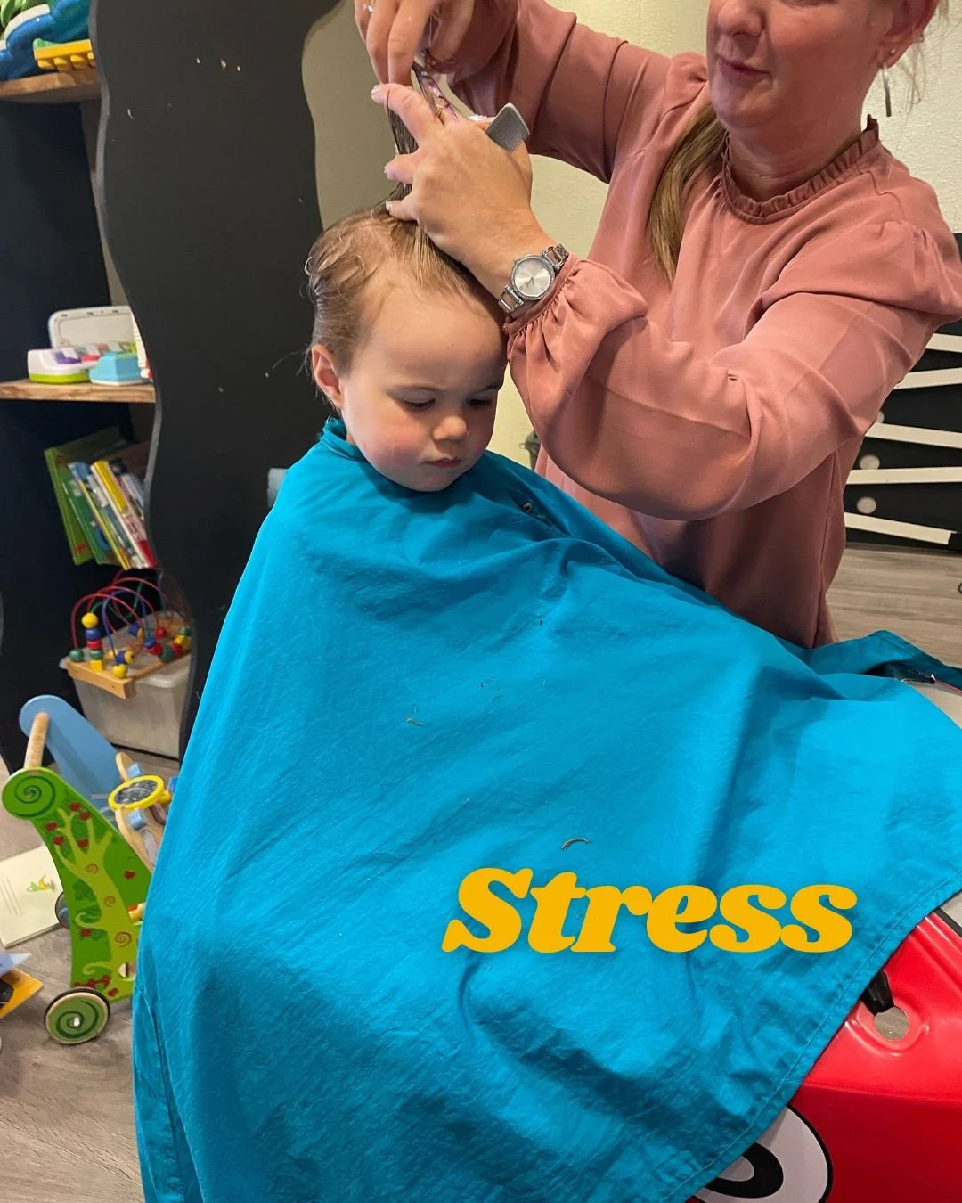 Kinderen luisteren niet alleen naar wat je zegt.⁠
Ze voelen hoe het met je gaat.⁠
Dus soms zit de grootste shift niet in hen,⁠
maar in even vertragen bij jezelf.⁠
Klein moment, groot verschil.⁠
⁠
The Coconut Club is coaching voor kids, jongeren &eacu