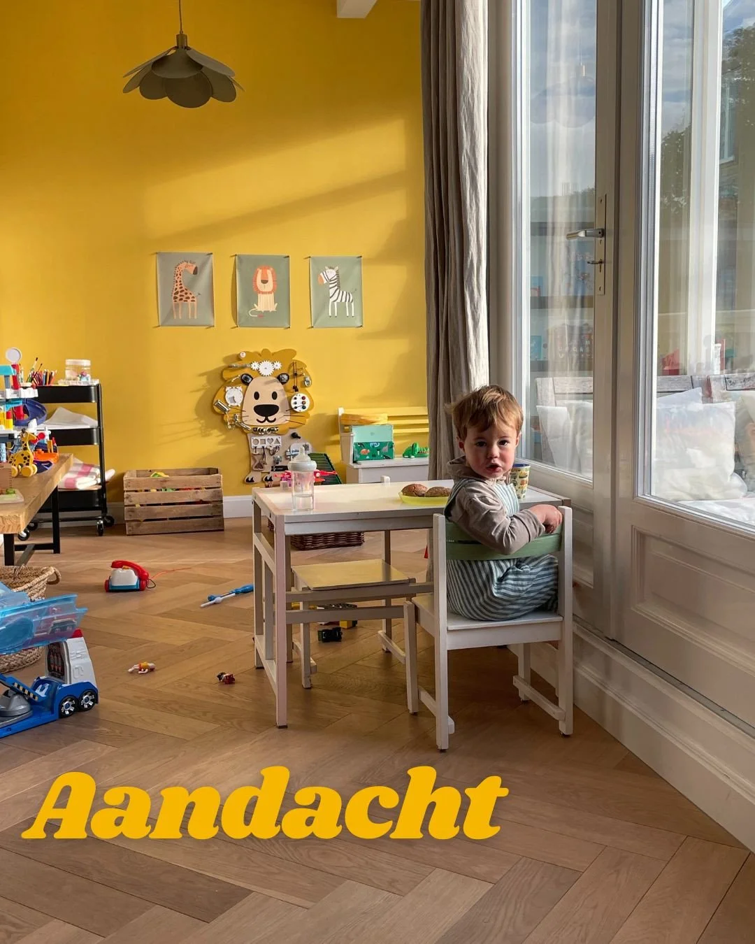 Niet half luisteren.⁠
Niet tegelijk op je telefoon.⁠
Maar echt even samen.⁠
Tien minuten volle aandacht⁠
doen soms meer dan een hele dag. ⁠
⁠
The Coconut Club is coaching voor kids, jongeren &eacute;n ouders, op een leuke en relaxte manier 🌴. We heb