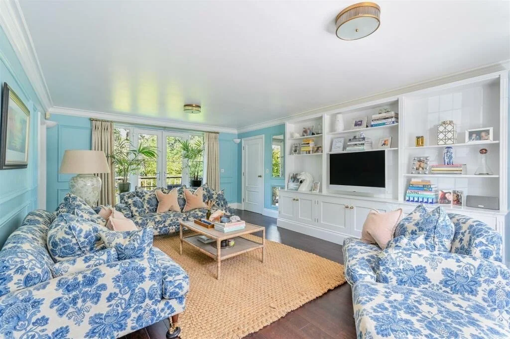 10840_33238683_IMG_13_0000 Large.jpeg