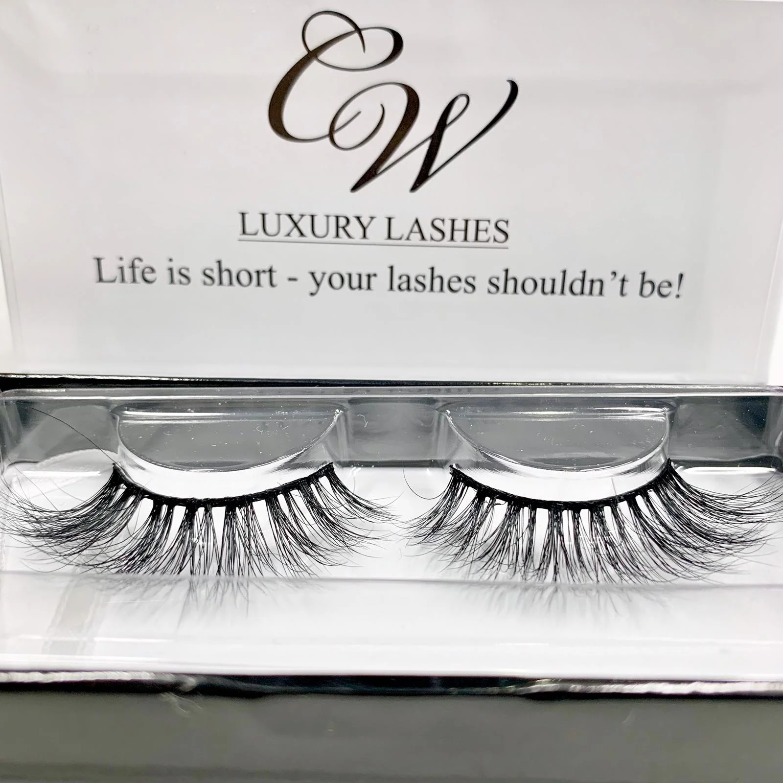 Fiji Lashes.jpg