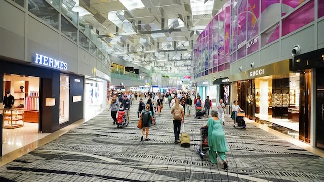 Changi-airport-shopping-min.jpg