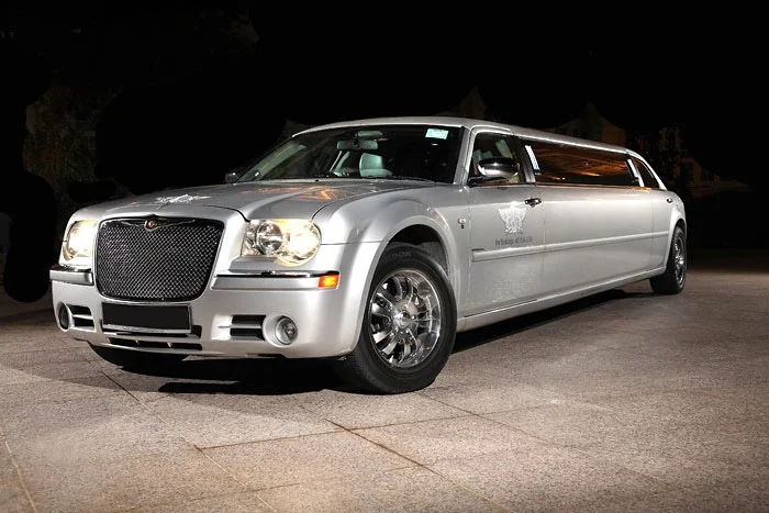 chrysler+stretch+limo.jpg