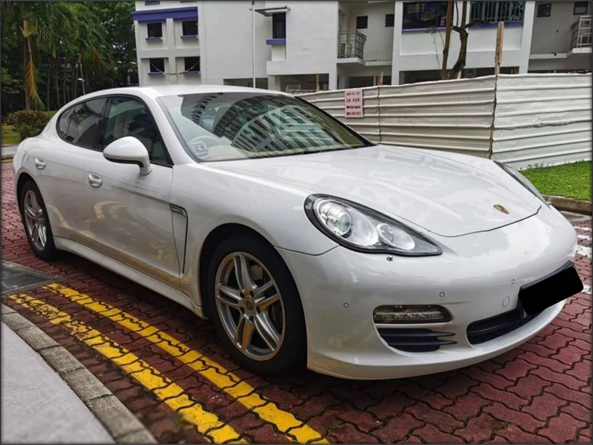 Porsche Panamera (w/ Driver)