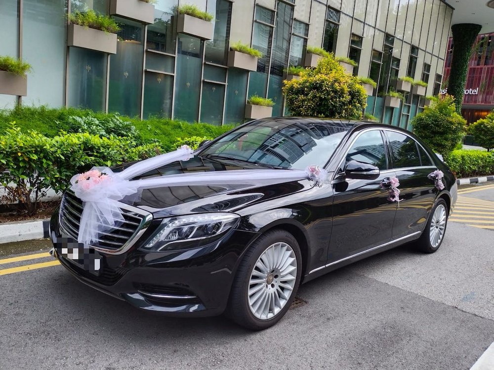 Mercedes S400 (w/ Driver)