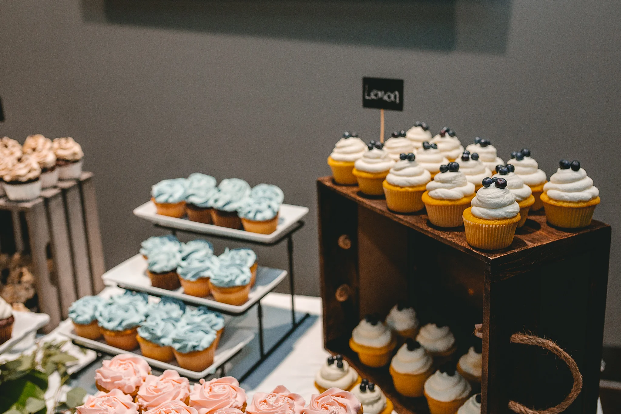 HighlightStudios-LifestyleWeddingPhotos-BeccaandWill-970.jpg
