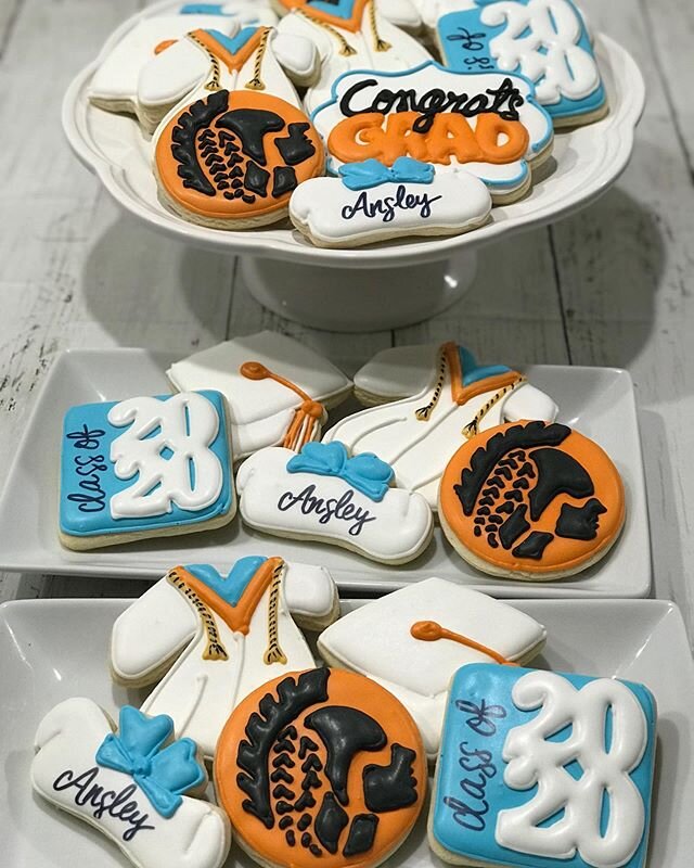 I love these school colors!! Congratulations Ansley, you have one super awesome aunt!! Thank you Gina Bokas!! #boonehighschool #orangecounty #GraduationCookies  #cookies #royalicing #decoratedcookies #sugarcookies #sweetlyinspired #cupcakes #cakes #T