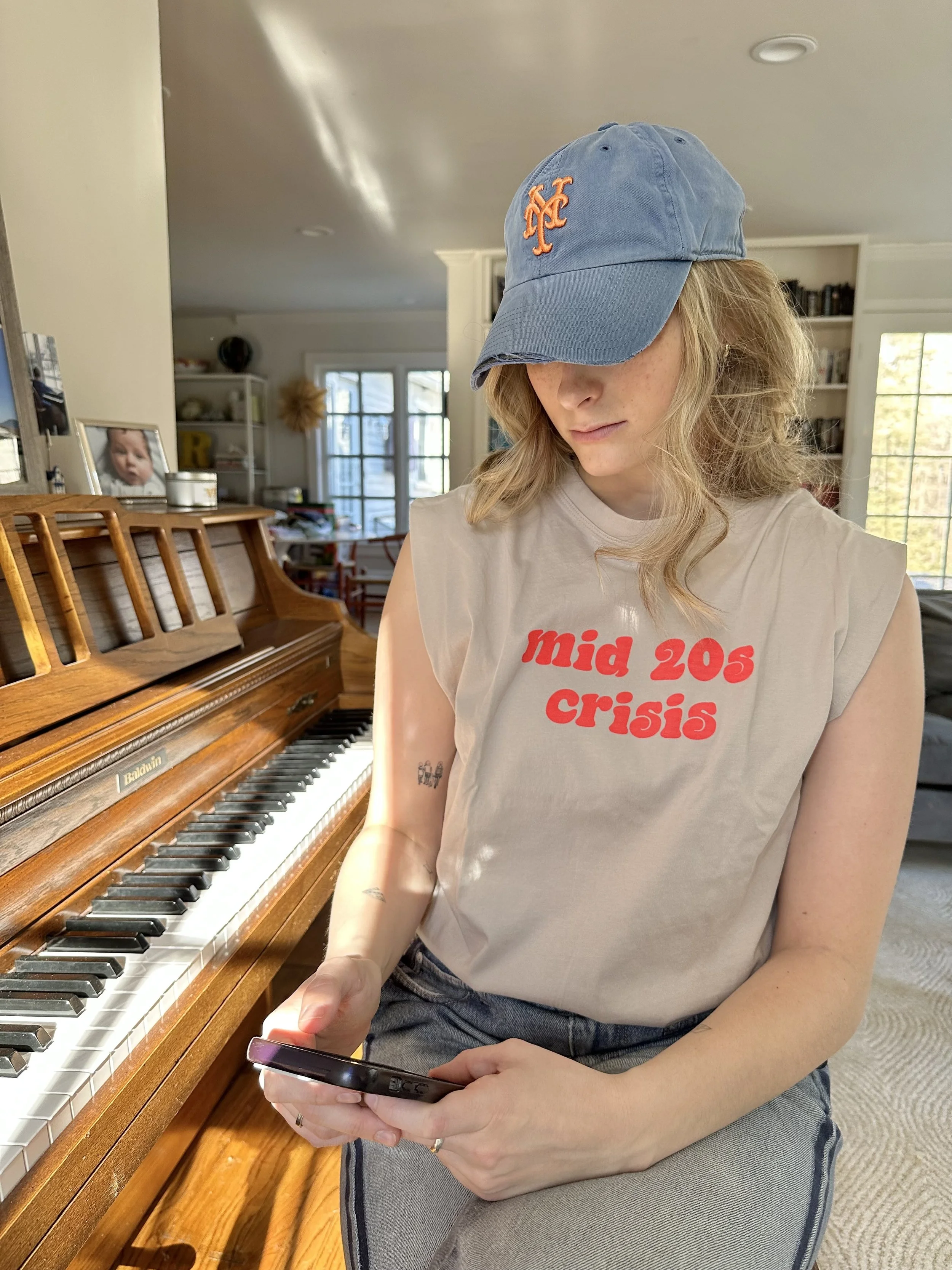 R Muscle tee model.jpg