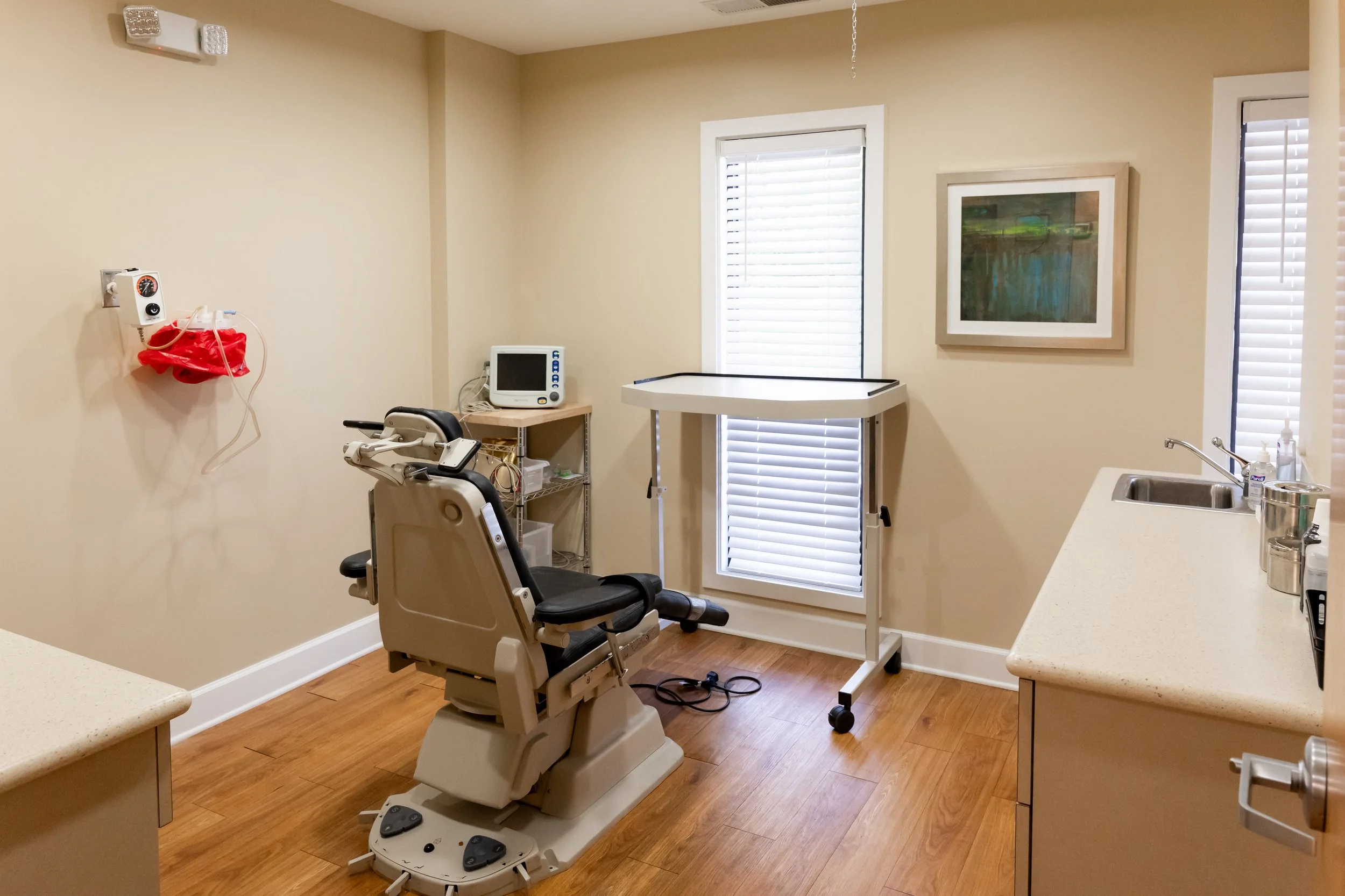 Dunwoody Oral Surgeon Wisdom Teeth Removal Dental Implants