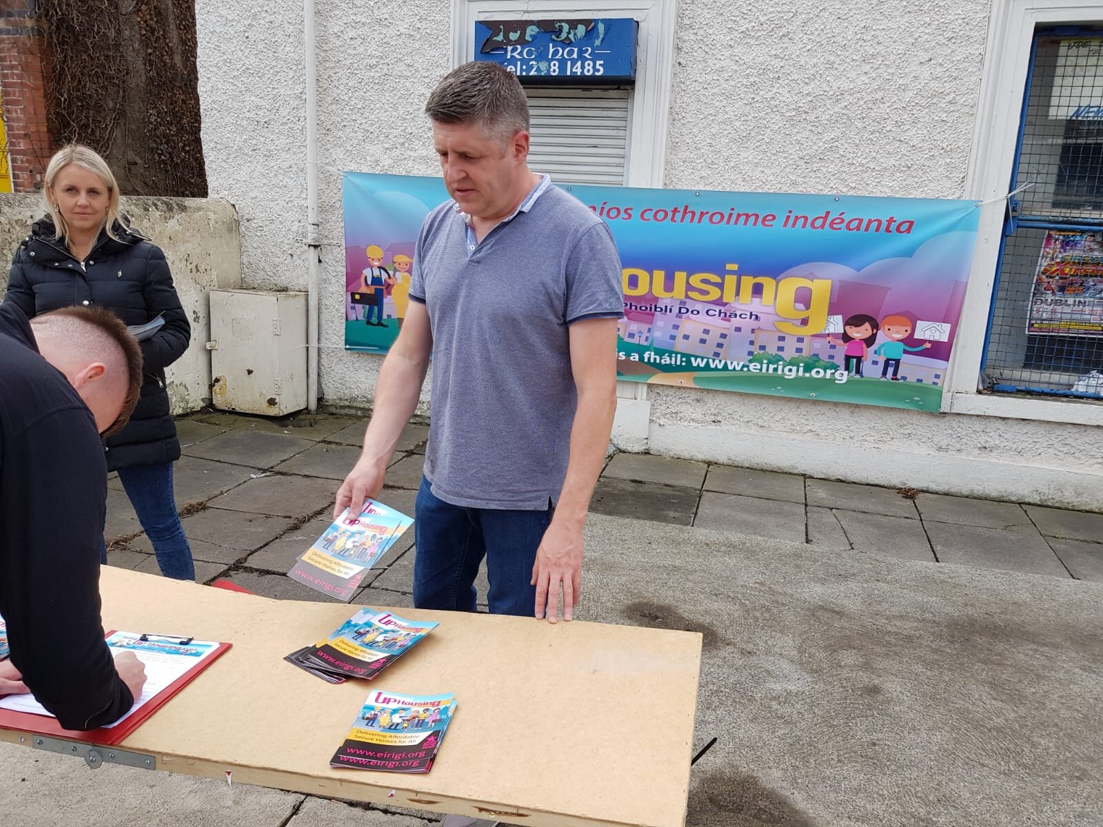 UP Housing information stall and petition in Dundrum, Dublin.