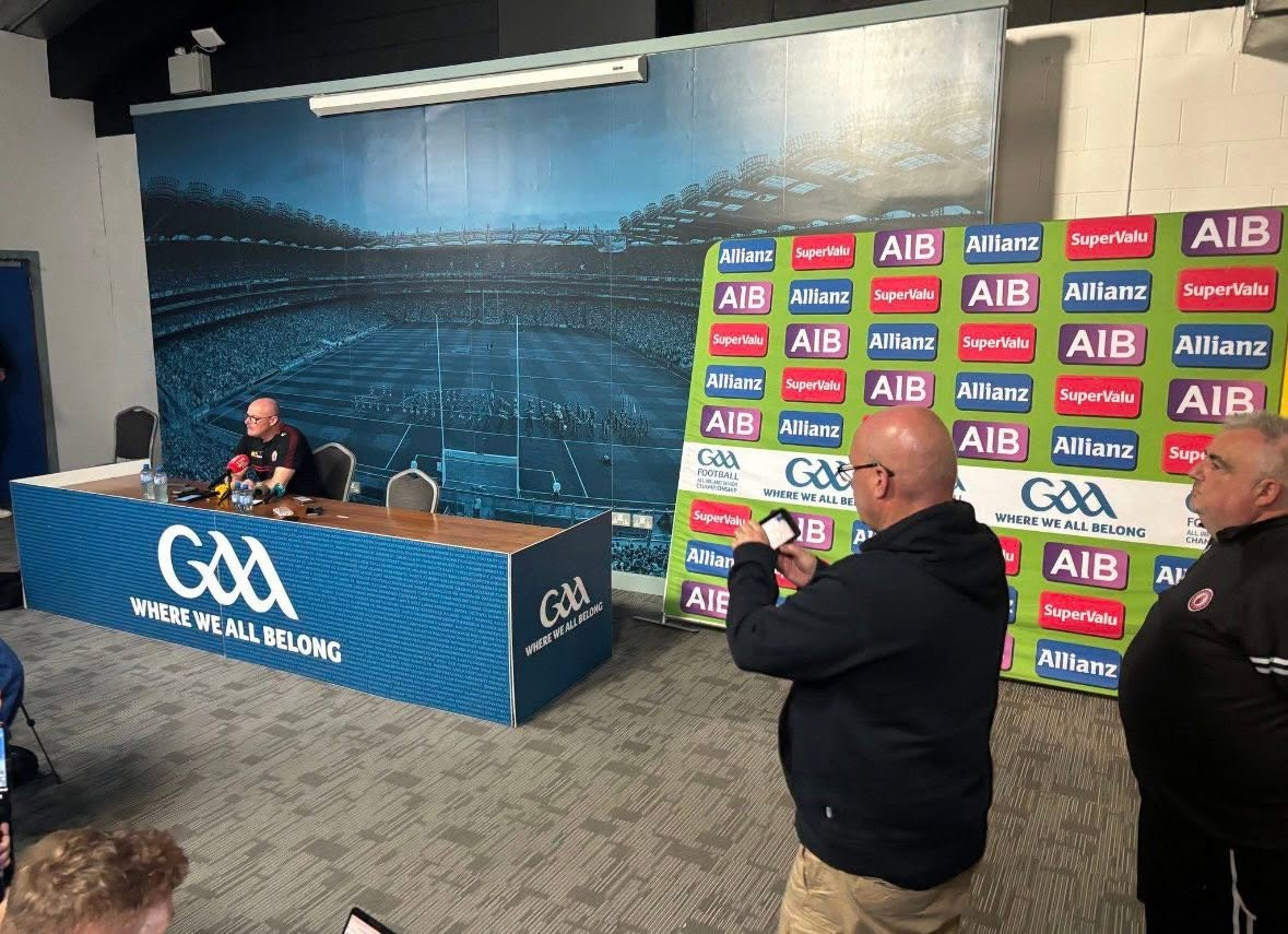 Tír Eoghain - A Straight Red Card For Allianz