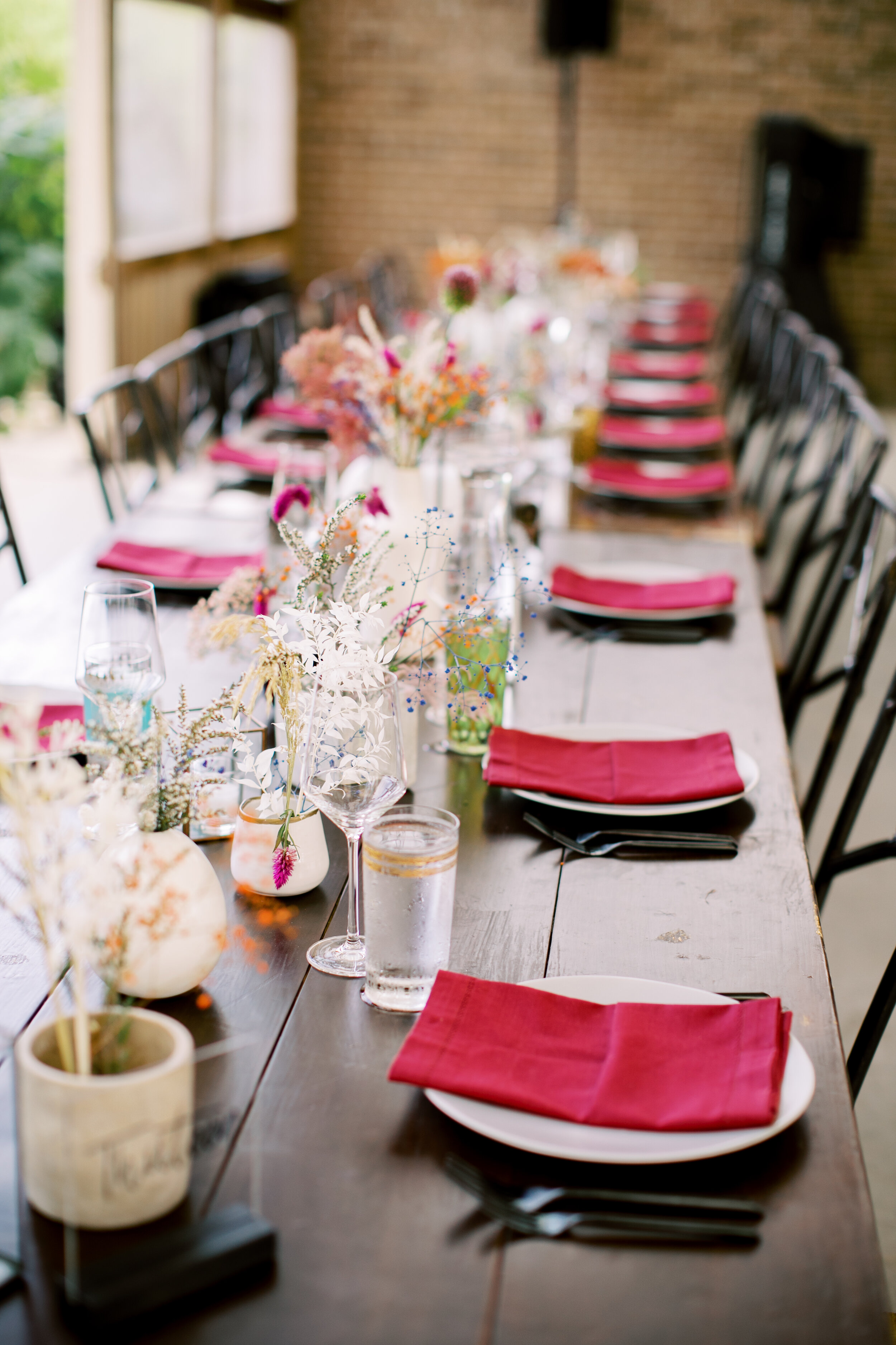 Earthy Austin wedding with bright colors and stationery by poeme