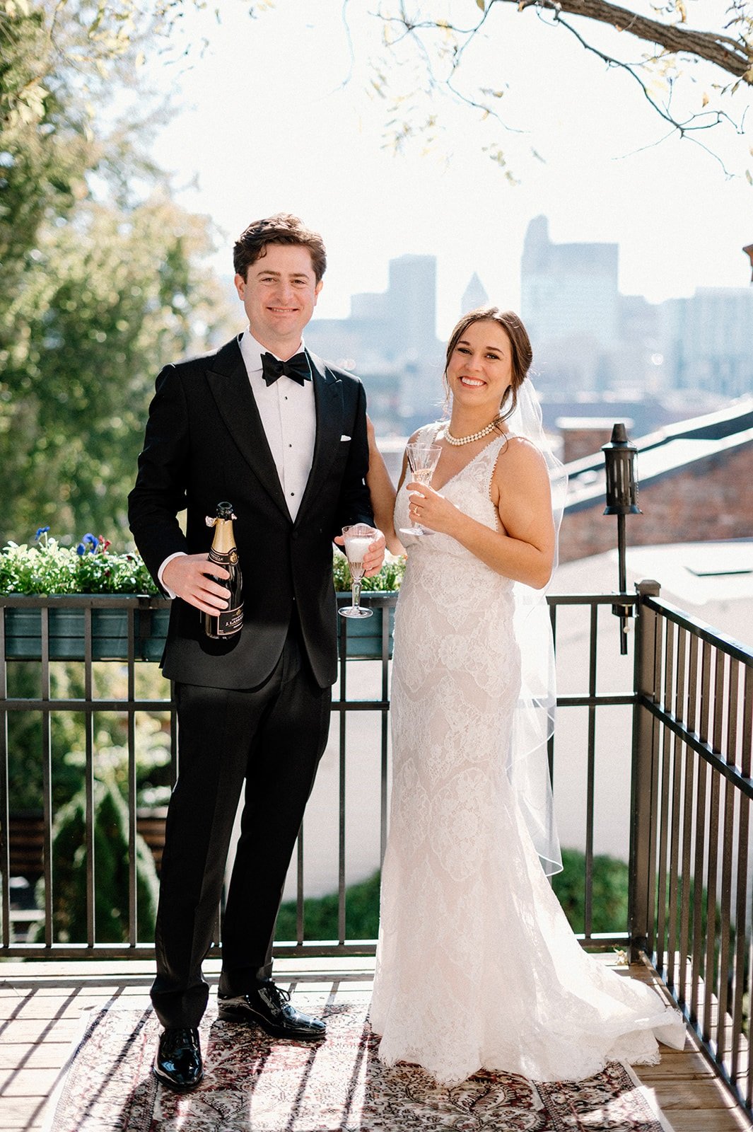 Cincinnati wedding couple at The View